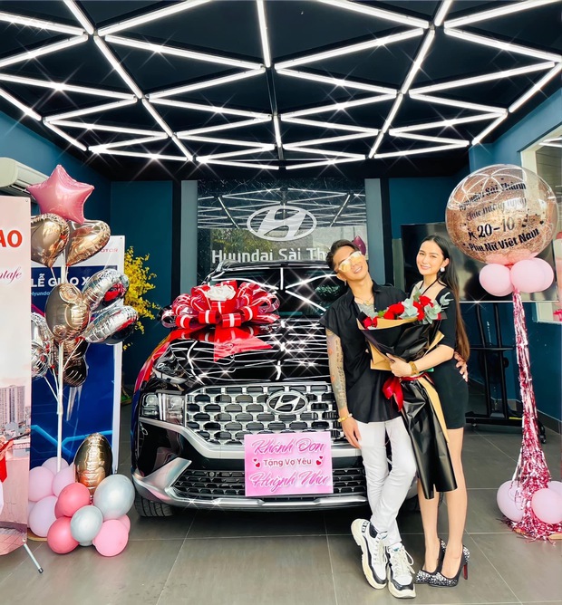 1 sao nam Vbiz tặng vợ xế hộp ngày 20/10 nhưng gây tranh cãi vì mang chuyện bán nội tạng ra đùa - Ảnh 2. 1 sao nam Vbiz tặng vợ xế hộp ngày 20/10 nhưng gây tranh cãi vì mang chuyện bán nội tạng ra đùa - Ảnh 2.