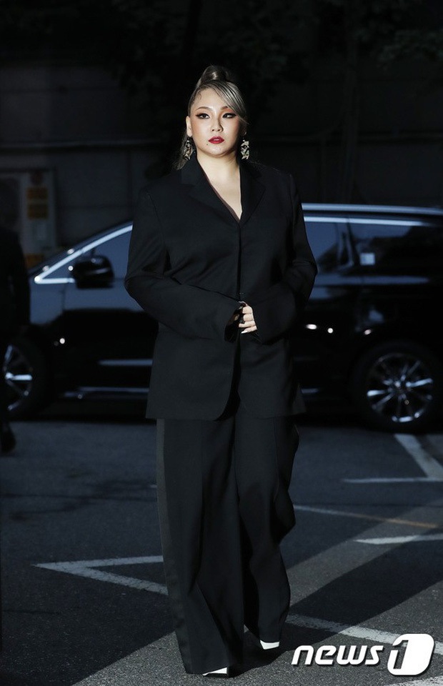Từng bị body shaming, CL - Jeongyeon (TWICE) đáp trả bằng màn giảm cân thần tốc, 1 nữ hoàng sexy Kpop cũng lột xác ấn tượng - Ảnh 4. Từng bị body shaming, CL - Jeongyeon (TWICE) đáp trả bằng màn giảm cân thần tốc, 1 nữ hoàng sexy Kpop cũng lột xác ấn tượng - Ảnh 4.