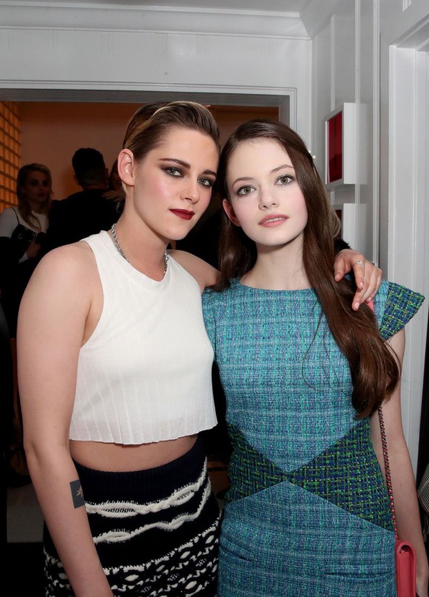 Con gái của Kristen Stewart từng được khen đẹp như đồ họa nhưng hiện tại có đủ lung linh khi đọ sắc với mẹ? - Ảnh 4. Con gái của Kristen Stewart từng được khen đẹp như đồ họa nhưng hiện tại có đủ lung linh khi đọ sắc với mẹ? - Ảnh 4.