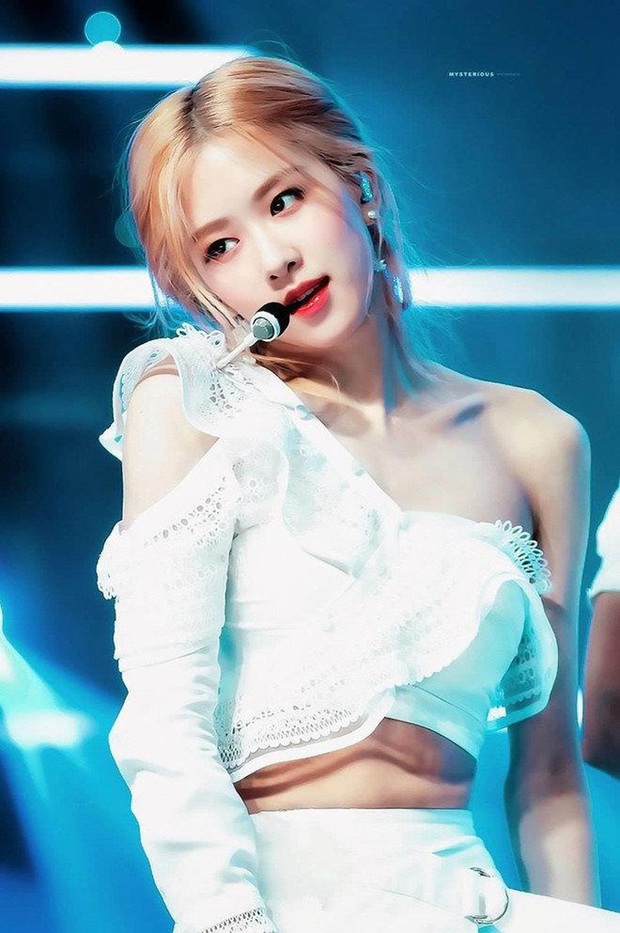 Không chỉ mỗi vòng eo nhỏ khó tin, Rosé (BLACKPINK) xứng danh thánh body nhờ bộ phận đặc biệt này - Ảnh 5.