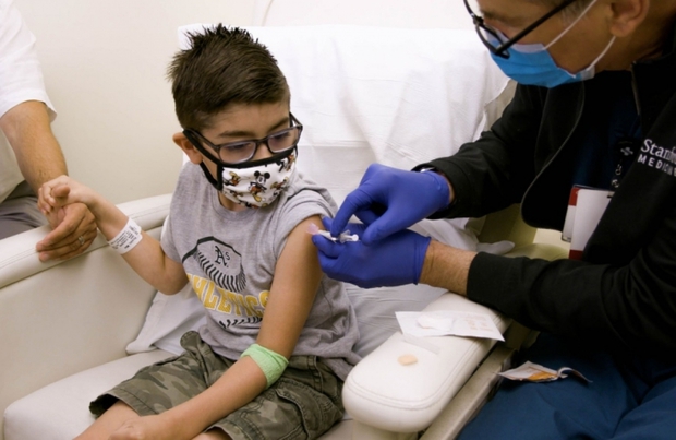 FDA: Vaccine Pfizer/Biontech đáp ứng đầy đủ các tiêu chí tiêm cho trẻ em 5-11 tuổi - Ảnh 1.