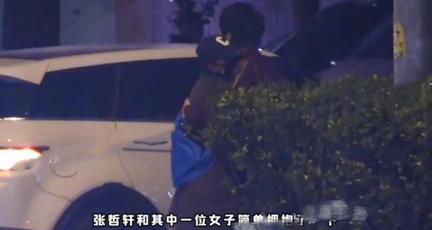 Chưa từng có tiền lệ: Paparazzi theo chân nữ minh tinh đình đám hẹn hò, ai dè tóm sống cảnh đằng trai trơ trẽn ngoại tình - Ảnh 6. Chưa từng có tiền lệ: Paparazzi theo chân nữ minh tinh đình đám hẹn hò, ai dè tóm sống cảnh đằng trai trơ trẽn ngoại tình - Ảnh 6.