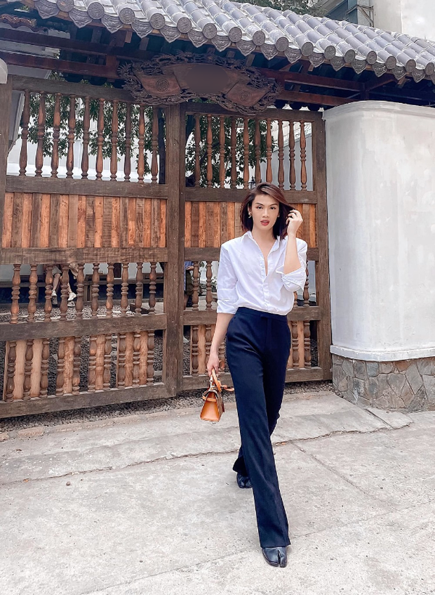 Đào Bá Lộc dạo này: Mặc váy khoe dáng mỏng, để tóc dài thướt tha, netizen đặt nghi vấn sắp chuyển giới? - Ảnh 5. Đào Bá Lộc dạo này: Mặc váy khoe dáng mỏng, để tóc dài thướt tha, netizen đặt nghi vấn sắp chuyển giới? - Ảnh 5.