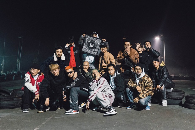 Loạt nhóm rap tranh tài cực gắt tại Rap Việt: Tổ Quạ có khủng long cực khủng, OTD máy hút nón vàng nhưng tất cả chào thua trùm cuối! - Ảnh 19. Loạt nhóm rap tranh tài cực gắt tại Rap Việt: Tổ Quạ có khủng long cực khủng, OTD máy hút nón vàng nhưng tất cả chào thua trùm cuối! - Ảnh 19.