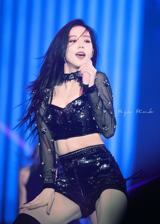 Body của mỹ nhân bị đánh giá thấp nhất BLACKPINK: Thua chị kém em vẫn có cơ bụng số 11 cực phẩm, chân thon khỏe khoắn ai nấy đều phát mê - Ảnh 3. Body của mỹ nhân bị đánh giá thấp nhất BLACKPINK: Thua chị kém em vẫn có cơ bụng số 11 cực phẩm, chân thon khỏe khoắn ai nấy đều phát mê - Ảnh 3.