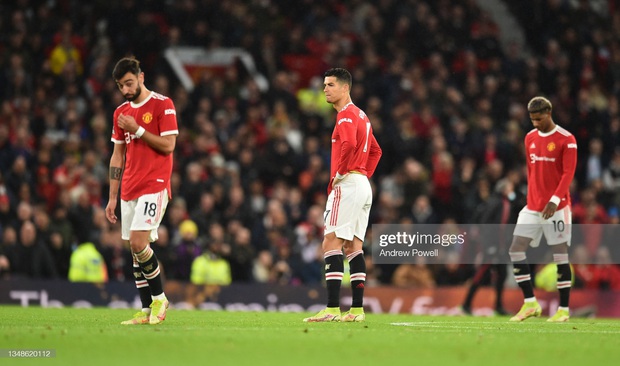 THẢM HỌA Ở OLD TRAFFORD: MU thất bại nhục nhã chưa từng thấy trước kẻ thù Liverpool - Ảnh 2.