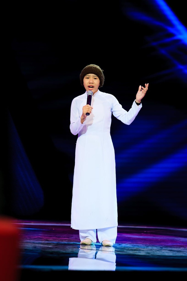 Á quân The Voice Kids 2014 từng gây sốt một thời với nhạc Trịnh, con nuôi của ca sĩ Quang Lê hiện sống sao? - Ảnh 3. Á quân The Voice Kids 2014 từng gây sốt một thời với nhạc Trịnh, con nuôi của ca sĩ Quang Lê hiện sống sao? - Ảnh 3.