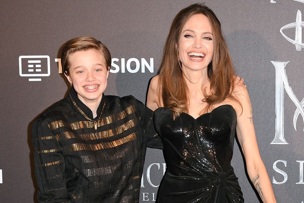 Angelina Jolie led her two daughters to land on the Italian red carpet, the spotlight fell on Shiloh: Beautiful face, converging all the beauty of her parents - Photo 10.