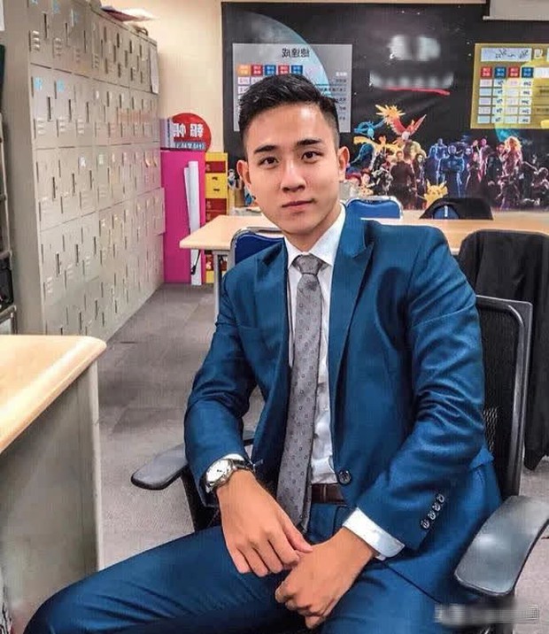 Câu hỏi phỏng vấn của sếp nữ: Dây kéo sau áo tôi bị tụt, hãy tìm cách nhắc tôi! - Nam sinh giải quyết siêu tinh tế, được gọi đi làm ngay lập tức - Ảnh 1. Câu hỏi phỏng vấn của sếp nữ: Dây kéo sau áo tôi bị tụt, hãy tìm cách nhắc tôi! - Nam sinh giải quyết siêu tinh tế, được gọi đi làm ngay lập tức - Ảnh 1.
