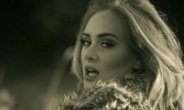 Easy On Me by Adele: The comeback after 6 years still cannot surpass the huge shadow of Hello!  - Photo 8.