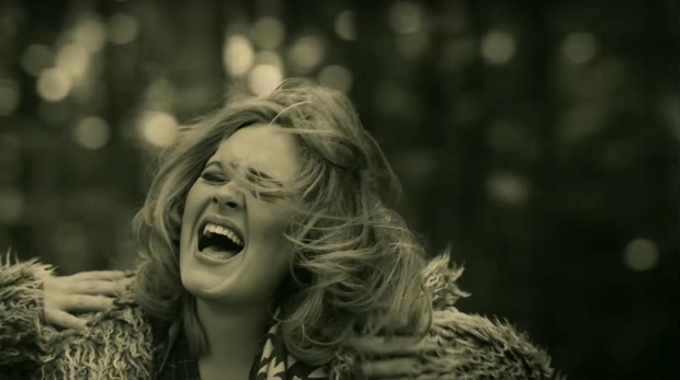 Easy On Me by Adele: The comeback after 6 years still cannot surpass the huge shadow of Hello!  - Photo 13.