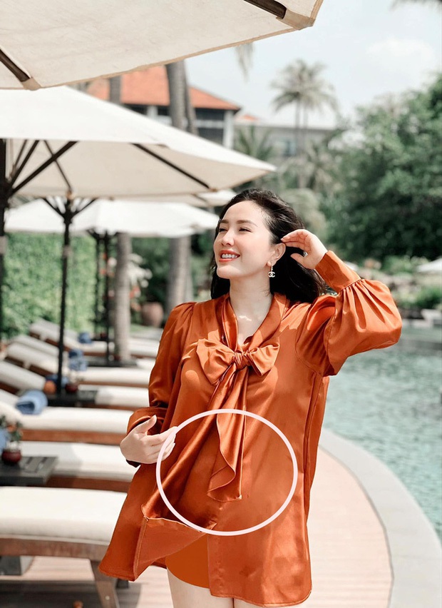 Bảo Thy dính nghi vấn mang thai vì tiếp tục để lộ vòng 2 lớn thấy rõ, còn dùng cách quen thuộc này để che bụng? - Ảnh 5. Bảo Thy dính nghi vấn mang thai vì tiếp tục để lộ vòng 2 lớn thấy rõ, còn dùng cách quen thuộc này để che bụng? - Ảnh 5.