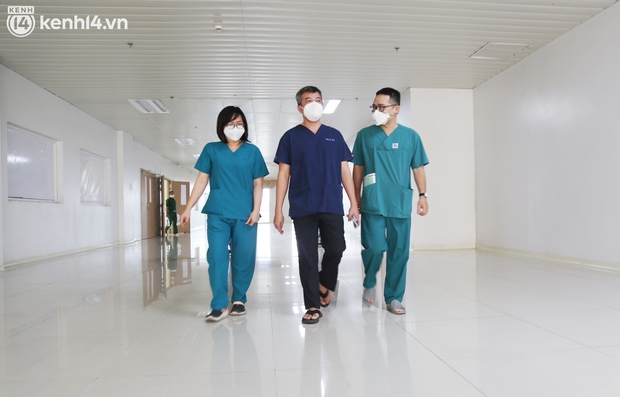 Bác sĩ 91 đầu bạc trắng, vừa rời các tỉnh miền Tây đã vội lên đường hỗ trợ Đắk Lắk chống dịch Covid-19 - Ảnh 1. Bác sĩ 91 đầu bạc trắng, vừa rời các tỉnh miền Tây đã vội lên đường hỗ trợ Đắk Lắk chống dịch Covid-19 - Ảnh 1.