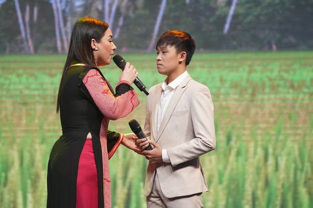 Sau ồn ào về cát-xê, Hồ Văn Cường chính thức dọn ra ở riêng, đích thân con gái nuôi Phi Nhung xác nhận? - Ảnh 4. Sau ồn ào về cát-xê, Hồ Văn Cường chính thức dọn ra ở riêng, đích thân con gái nuôi Phi Nhung xác nhận? - Ảnh 4.