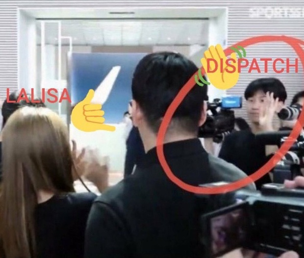 Mối quan hệ của BLACKPINK với phóng viên: Lisa quen Dispatch, Jennie cứ đáng yêu làm người ta cầm máy ảnh mà rớt liêm sỉ - Ảnh 7. Mối quan hệ của BLACKPINK với phóng viên: Lisa quen Dispatch, Jennie cứ đáng yêu làm người ta cầm máy ảnh mà rớt liêm sỉ - Ảnh 7.
