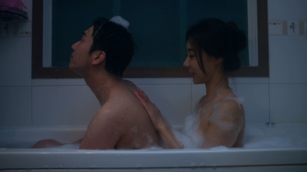 3 phim 19+ thất bại thảm hại ở phòng vé xứ Hàn: Số 2 y hệt phim khiêu dâm, bảo sao chỉ bán được hơn 300 vé - Ảnh 5. 3 phim 19+ thất bại thảm hại ở phòng vé xứ Hàn: Số 2 y hệt phim khiêu dâm, bảo sao chỉ bán được hơn 300 vé - Ảnh 5.