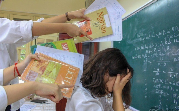 Nữ sinh bị ghép ảnh nhạy cảm, phụ huynh sửng sốt con bị bắt nạt khi học trực tuyến - Ảnh 1. Nữ sinh bị ghép ảnh nhạy cảm, phụ huynh sửng sốt con bị bắt nạt khi học trực tuyến - Ảnh 1.