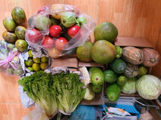 Những đứa con xa nhà khoe gia tài đồ tiếp tế và bài học rút ra: Đừng bao giờ tin câu Mẹ chỉ gửi một ít thôi! - Ảnh 5.