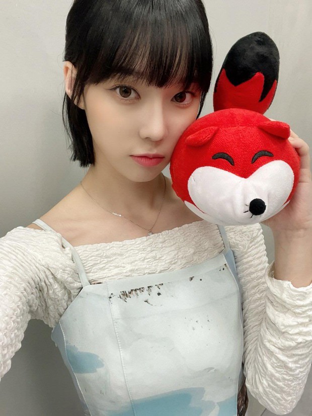 Nhìn Winter (aespa) là biết ngay âm mưu của SM: Debut bị chê mặt dừ, sau 1 năm dân tình tự vả vì quá hồ đồ - Ảnh 15. Nhìn Winter (aespa) là biết ngay âm mưu của SM: Debut bị chê mặt dừ, sau 1 năm dân tình tự vả vì quá hồ đồ - Ảnh 15.