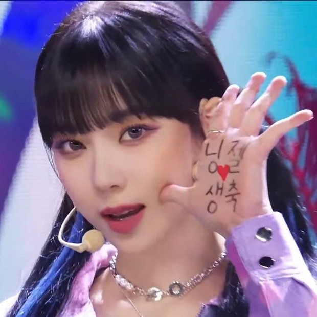 Nhìn Winter (aespa) là biết ngay âm mưu của SM: Debut bị chê mặt dừ, sau 1 năm dân tình tự vả vì quá hồ đồ - Ảnh 5. Nhìn Winter (aespa) là biết ngay âm mưu của SM: Debut bị chê mặt dừ, sau 1 năm dân tình tự vả vì quá hồ đồ - Ảnh 5.