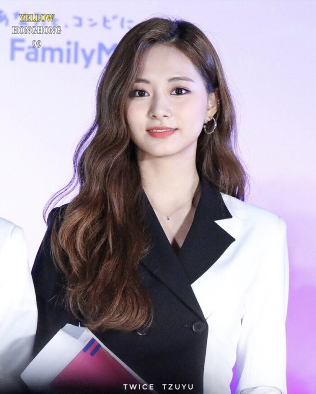 Đọ visual trong concept nữ chủ tịch: Tzuyu (TWICE) đầy quyền lực, Jisoo (BLACKPINK) liệu có lép vế? - Ảnh 8.