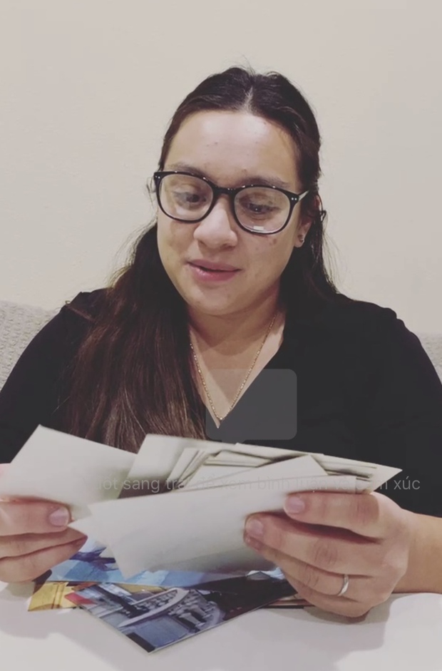 Wendy Phạm tươi cười livestream ôn lại kỷ niệm về mẹ Phi Nhung, tiết lộ thêm tình hình các con nuôi ở Việt Nam hiện nay của cố ca sĩ - Ảnh 3.