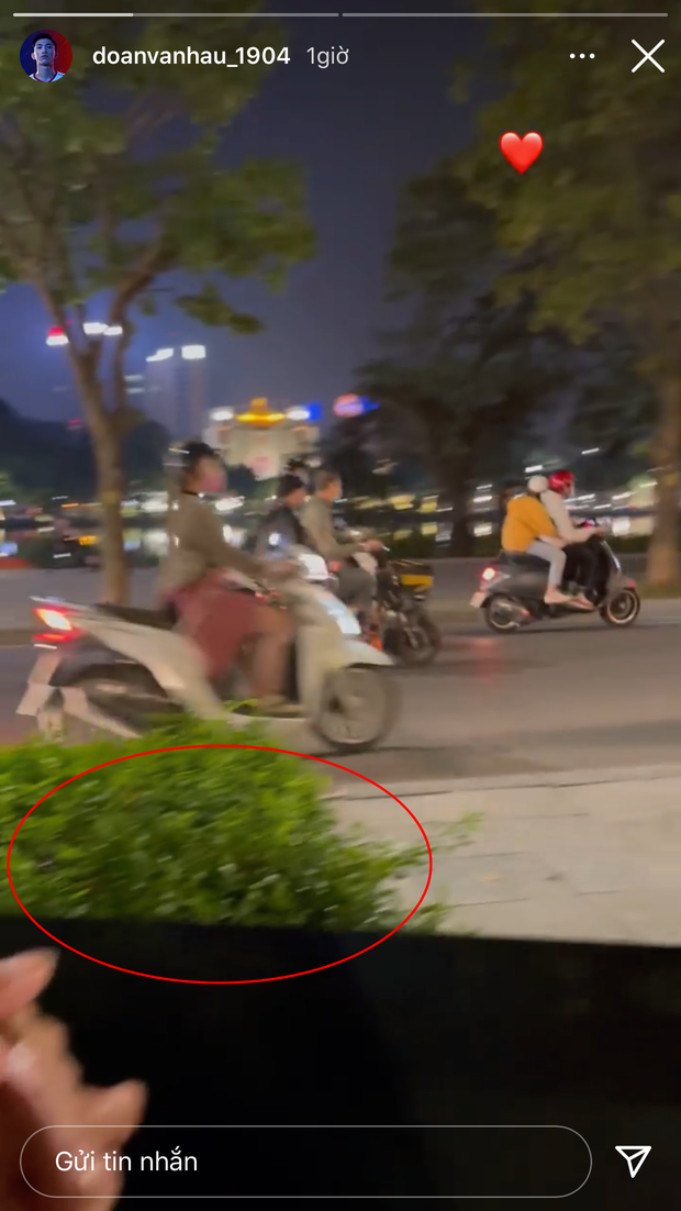 Đoàn Văn Hậu dẫn bạn gái gặp một người đặc biệt, có liên quan trực tiếp đến đám cưới sau này? - Ảnh 3.