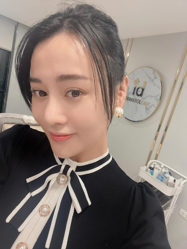 Phương Oanh chăm da thế nào mà ngoài đời U40 vẫn có thể vào vai gái 18 ngon ơ, vẻ ngoài trẻ trung, tự nhiên đến vậy? - Ảnh 4. Phương Oanh chăm da thế nào mà ngoài đời U40 vẫn có thể vào vai gái 18 ngon ơ, vẻ ngoài trẻ trung, tự nhiên đến vậy? - Ảnh 4.