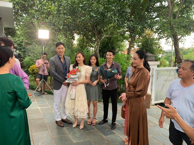 Nam (Hương Vị Tình Thân) bỗng bị mẹ chồng hạ đo ván visual, tất cả chỉ vì... một cơn gió bay! - Ảnh 2. Nam (Hương Vị Tình Thân) bỗng bị mẹ chồng hạ đo ván visual, tất cả chỉ vì... một cơn gió bay! - Ảnh 2.
