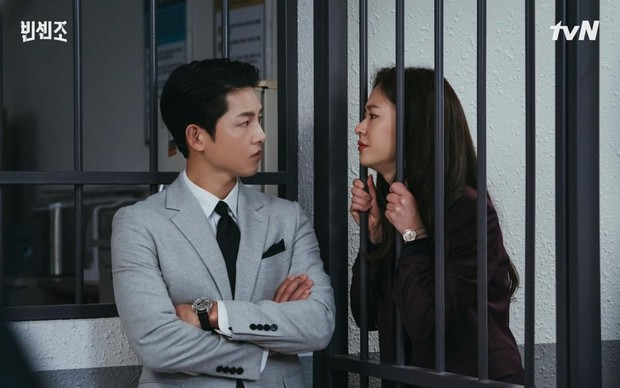 Song Joong Ki bị tóm sống ảnh sang Anh hẹn hò tình màn ảnh Jeon Yeo Bin sau 2 năm ly hôn Song Hye Kyo? - Ảnh 9.