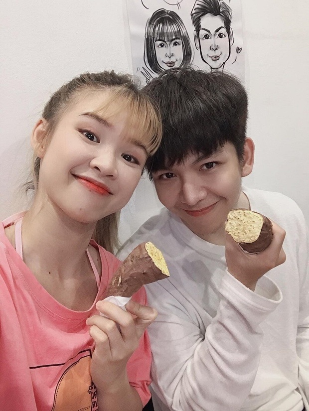 Khởi My bị netizen chỉ trích chỉ vì 1 hành động kém duyên liên quan đến ông xã - Ảnh 6.