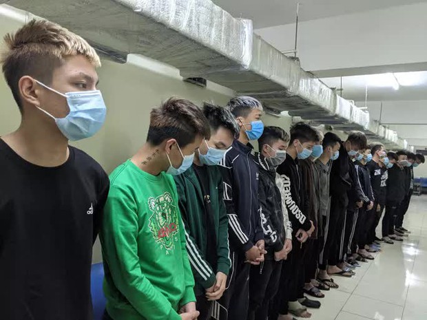 Người đi đường chết oan vì bị 17 thanh, thiếu niên chém nhầm - Ảnh 1.