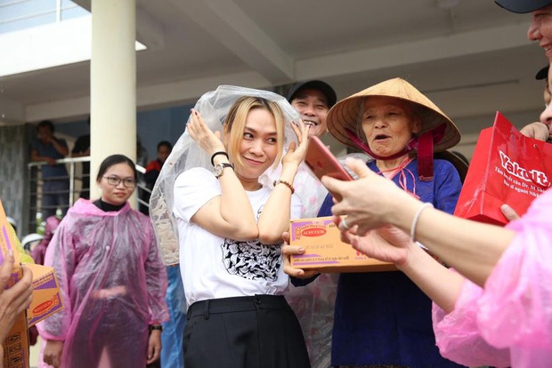 Phẫn nộ loạt page Facebook sử dụng tên tuổi của Mỹ Tâm để kêu gọi quyên góp từ thiện - Ảnh 7. Phẫn nộ loạt page Facebook sử dụng tên tuổi của Mỹ Tâm để kêu gọi quyên góp từ thiện - Ảnh 7.