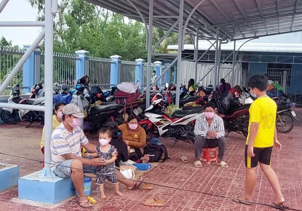 Các tỉnh miền Tây kiến nghị tạm ngưng cho người dân về quê - Ảnh 8. Các tỉnh miền Tây kiến nghị tạm ngưng cho người dân về quê - Ảnh 8.