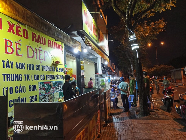 TP.HCM: Quán nhậu ở Gò Vấp vội đổi lon bia thành nước ngọt cho khách khi thấy lực lượng chức năng - Ảnh 7.
