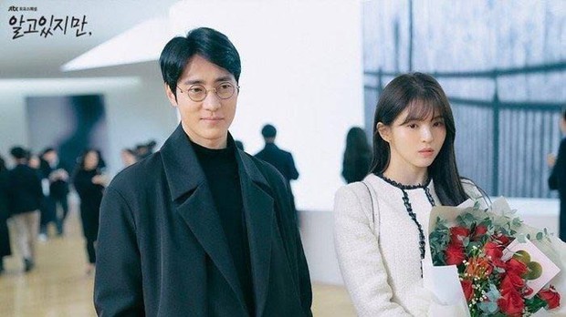 Hội người cũ trơ trẽn trên màn ảnh Hàn: Kẻ lừa tình Park Bo Young chưa ác bằng gã tung cảnh nóng của Han So Hee - Ảnh 7. Hội người cũ trơ trẽn trên màn ảnh Hàn: Kẻ lừa tình Park Bo Young chưa ác bằng gã tung cảnh nóng của Han So Hee - Ảnh 7.