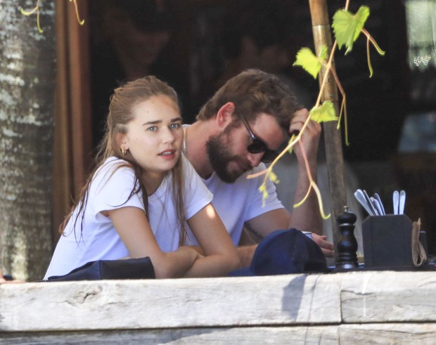 Phản ứng điên cuồng của Miley Cyrus khi chồng cũ Liam chuẩn bị kết hôn với bạn gái kém 8 tuổi - Ảnh 3. Phản ứng điên cuồng của Miley Cyrus khi chồng cũ Liam chuẩn bị kết hôn với bạn gái kém 8 tuổi - Ảnh 3.