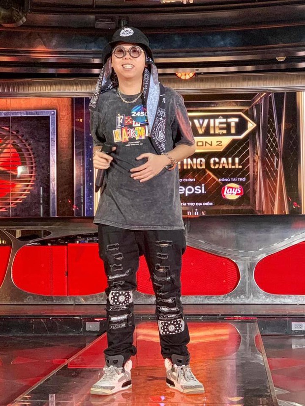 Touliver rời ghế Giám đốc âm nhạc để thi Rap Việt, netizen liền ghẹo ham danh vọng nhưng sự thật là gì? - Ảnh 6. Touliver rời ghế Giám đốc âm nhạc để thi Rap Việt, netizen liền ghẹo ham danh vọng nhưng sự thật là gì? - Ảnh 6.