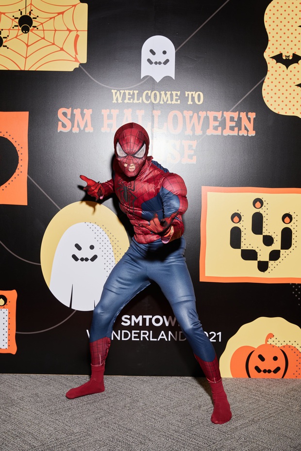 Tưng bừng tiệc Halloween của SM: Shindong (Suju) hóa búp bê trùm cuối át vía đàn em, Red Velvet - aespa đọ sắc cực gắt, cặp đôi NCT tình tứ lịm tim - Ảnh 34. Tưng bừng tiệc Halloween của SM: Shindong (Suju) hóa búp bê trùm cuối át vía đàn em, Red Velvet - aespa đọ sắc cực gắt, cặp đôi NCT tình tứ lịm tim - Ảnh 34.