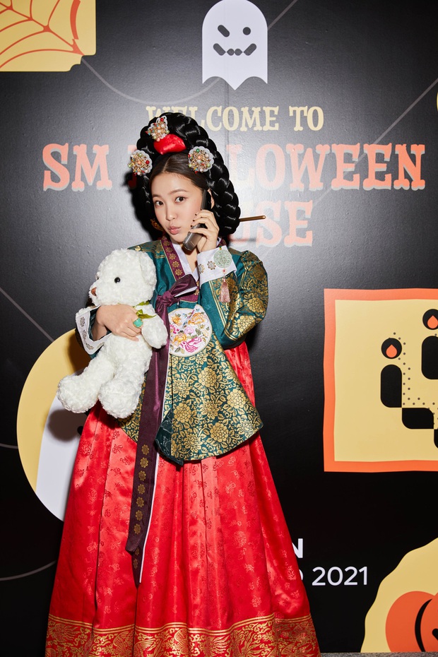 Tưng bừng tiệc Halloween của SM: Shindong (Suju) hóa búp bê trùm cuối át vía đàn em, Red Velvet - aespa đọ sắc cực gắt, cặp đôi NCT tình tứ lịm tim - Ảnh 14. Tưng bừng tiệc Halloween của SM: Shindong (Suju) hóa búp bê trùm cuối át vía đàn em, Red Velvet - aespa đọ sắc cực gắt, cặp đôi NCT tình tứ lịm tim - Ảnh 14.