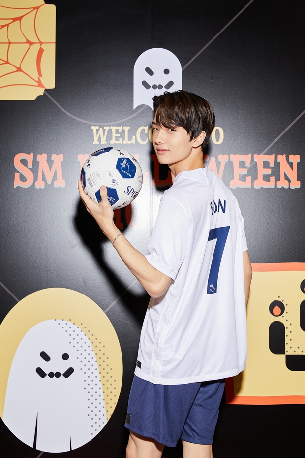 Tưng bừng tiệc Halloween của SM: Shindong (Suju) hóa búp bê trùm cuối át vía đàn em, Red Velvet - aespa đọ sắc cực gắt, cặp đôi NCT tình tứ lịm tim - Ảnh 37. Tưng bừng tiệc Halloween của SM: Shindong (Suju) hóa búp bê trùm cuối át vía đàn em, Red Velvet - aespa đọ sắc cực gắt, cặp đôi NCT tình tứ lịm tim - Ảnh 37.