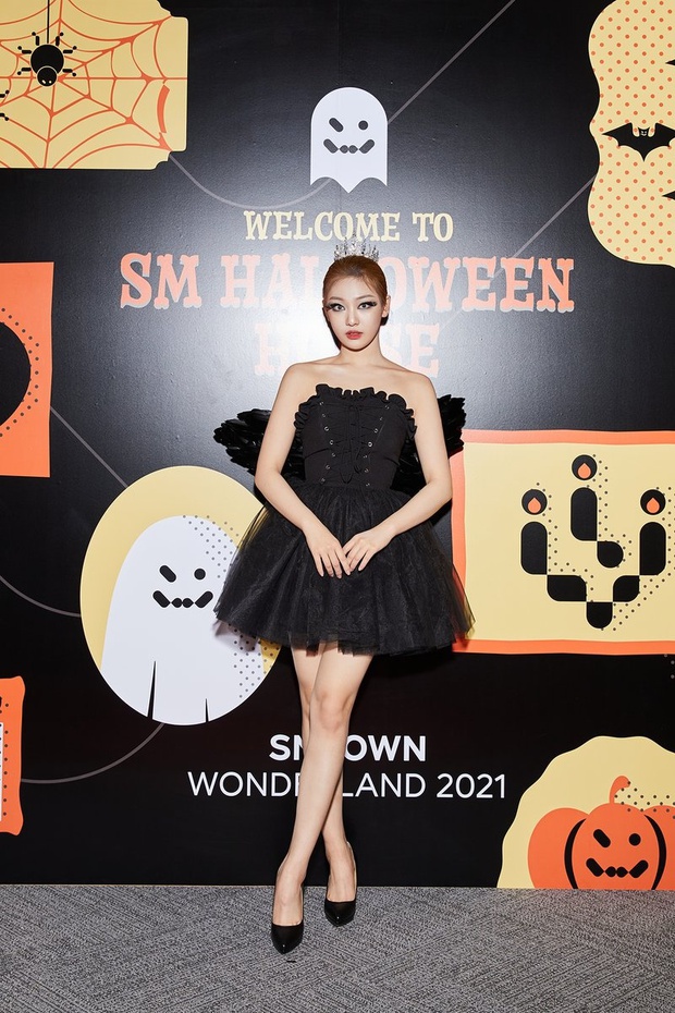 Bị so sánh mãi rồi, nhân dịp Halloween nên NingNing (aespa) hoá trang thành Jennie (BLACKPINK) luôn? - Ảnh 4. Bị so sánh mãi rồi, nhân dịp Halloween nên NingNing (aespa) hoá trang thành Jennie (BLACKPINK) luôn? - Ảnh 4.