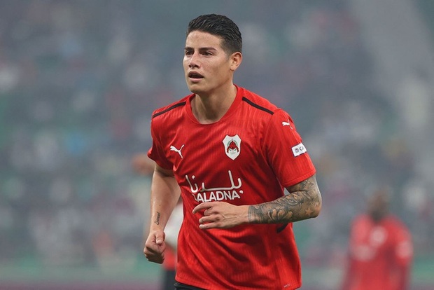 Trai đẹp James Rodriguez giận tím mặt, vừa chịu đòn đau vừa bị đuổi khỏi sân sau quyết định ối giời ơi của trọng tài - Ảnh 2. Trai đẹp James Rodriguez giận tím mặt, vừa chịu đòn đau vừa bị đuổi khỏi sân sau quyết định ối giời ơi của trọng tài - Ảnh 2.