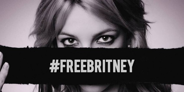 Tạo hình của Britney Spears chính là cảm hứng hot nhất Halloween năm nay, dàn sao Việt có đọ lại Hailey Bieber? - Ảnh 1. Tạo hình của Britney Spears chính là cảm hứng hot nhất Halloween năm nay, dàn sao Việt có đọ lại Hailey Bieber? - Ảnh 1.