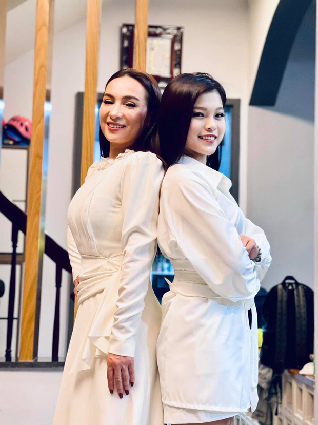 Cậu IT Nhâm Hoàng Khang bị bắt, con gái nuôi cố ca sĩ Phi Nhung chỉ nói 1 câu thể hiện rõ thái độ! - Ảnh 4. Cậu IT Nhâm Hoàng Khang bị bắt, con gái nuôi cố ca sĩ Phi Nhung chỉ nói 1 câu thể hiện rõ thái độ! - Ảnh 4.