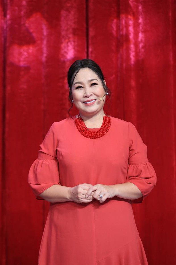 Trước khi bị anti fan đòi cấm sóng, NS Hồng Vân đã tham gia gameshow truyền hình nào? - Ảnh 1. Trước khi bị anti fan đòi cấm sóng, NS Hồng Vân đã tham gia gameshow truyền hình nào? - Ảnh 1.
