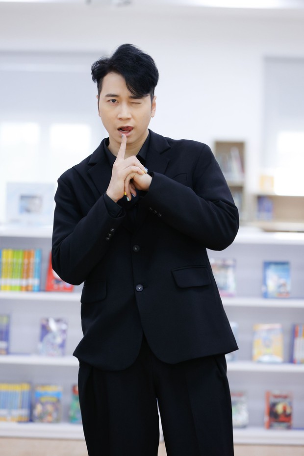 Karik khoái chí xem Running Man, rồi chừng nào anh mới được xuất hiện? - Ảnh 4. Karik khoái chí xem Running Man, rồi chừng nào anh mới được xuất hiện? - Ảnh 4.