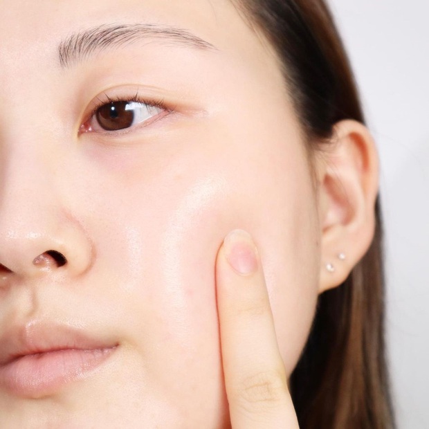 Chọn đúng sản phẩm chống oxy hóa mới giúp da trẻ và khỏe, nhưng làm sao để chọn đúng thì bạn biết chưa? - Ảnh 1. Chọn đúng sản phẩm chống oxy hóa mới giúp da trẻ và khỏe, nhưng làm sao để chọn đúng thì bạn biết chưa? - Ảnh 1.