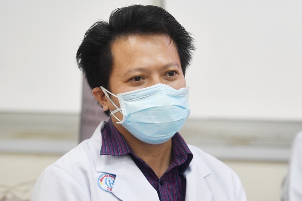 Chàng lập trình viên bị u xương và người mẹ già 2 năm đẩy con đi tìm sự sống: “Tôi như được sinh ra lần thứ 2” - Ảnh 2. Chàng lập trình viên bị u xương và người mẹ già 2 năm đẩy con đi tìm sự sống: “Tôi như được sinh ra lần thứ 2” - Ảnh 2.