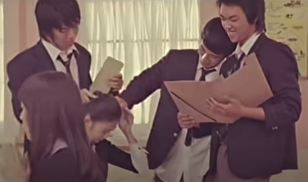 Diễn viên nhí bị bắt nạt trong MV trở thành idol xinh như búp bê sau 14 năm, từng bị netizen chỉ trích vì vô ơn với thành viên trong nhóm? - Ảnh 3. Diễn viên nhí bị bắt nạt trong MV trở thành idol xinh như búp bê sau 14 năm, từng bị netizen chỉ trích vì vô ơn với thành viên trong nhóm? - Ảnh 3.
